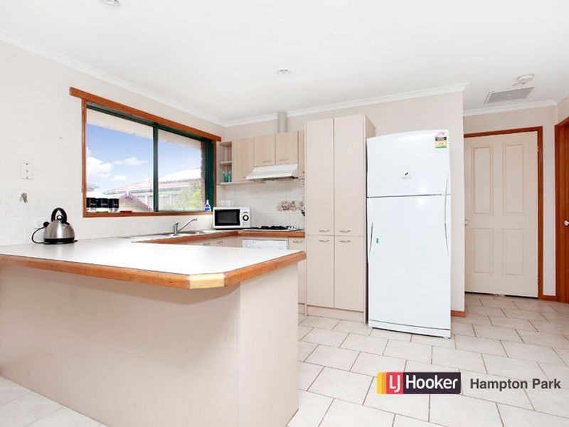 1 Bluegum Way, Hampton Park VIC 3976