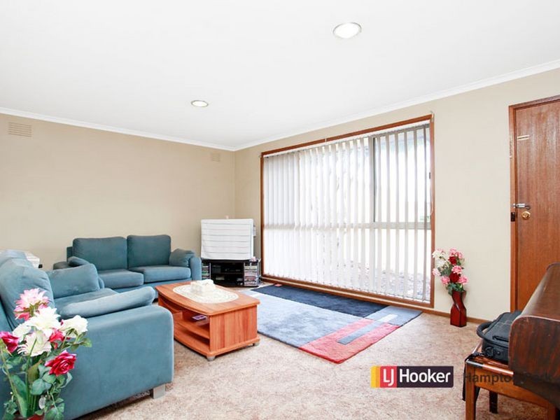 2/152 Somerville Road, Hampton Park VIC 3976