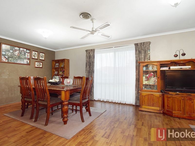 2 Forrester Walk, Narre Warren South VIC 3805