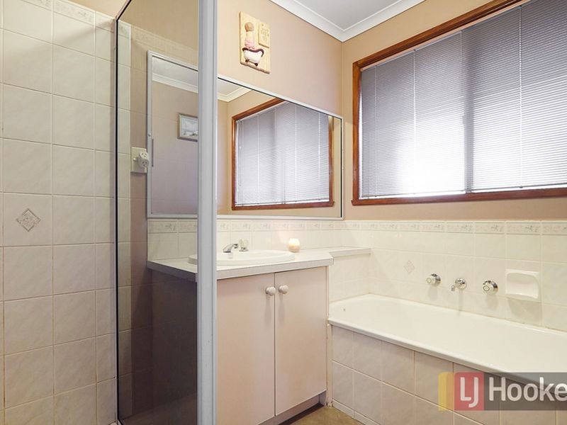 2 Forrester Walk, Narre Warren South VIC 3805