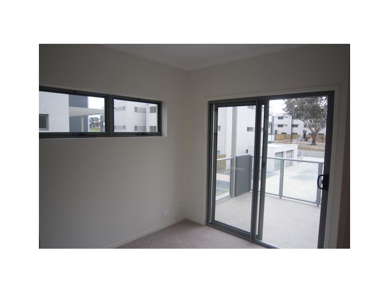 99/75 Elizabeth Jolley Crescent, Franklin ACT 2913