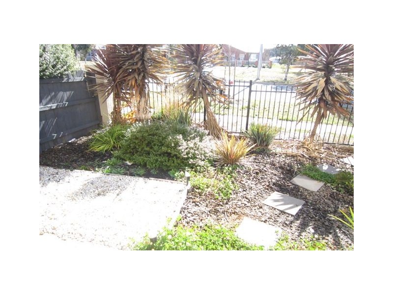 216 Anthony Rolfe Avenue, Gungahlin ACT 2912