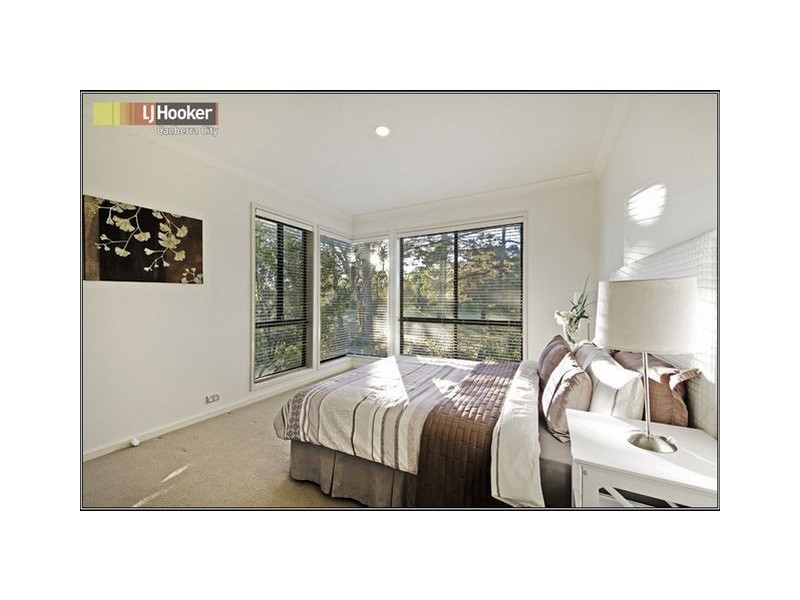 15b Furphy Place, Garran ACT 2605