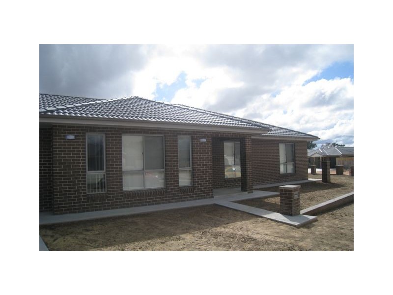 1 Dunk Street, Casey ACT 2913