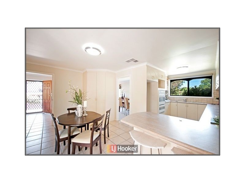 30 Namatjira Drive, Stirling ACT 2611