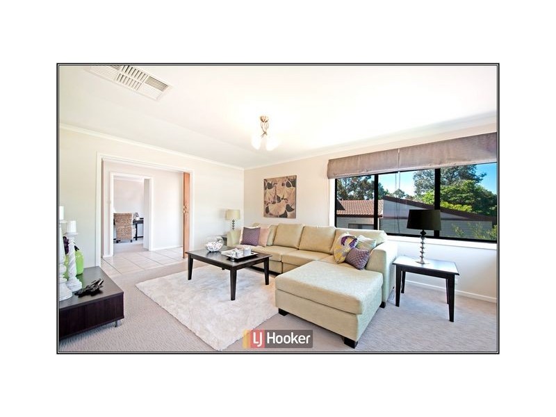 30 Namatjira Drive, Stirling ACT 2611