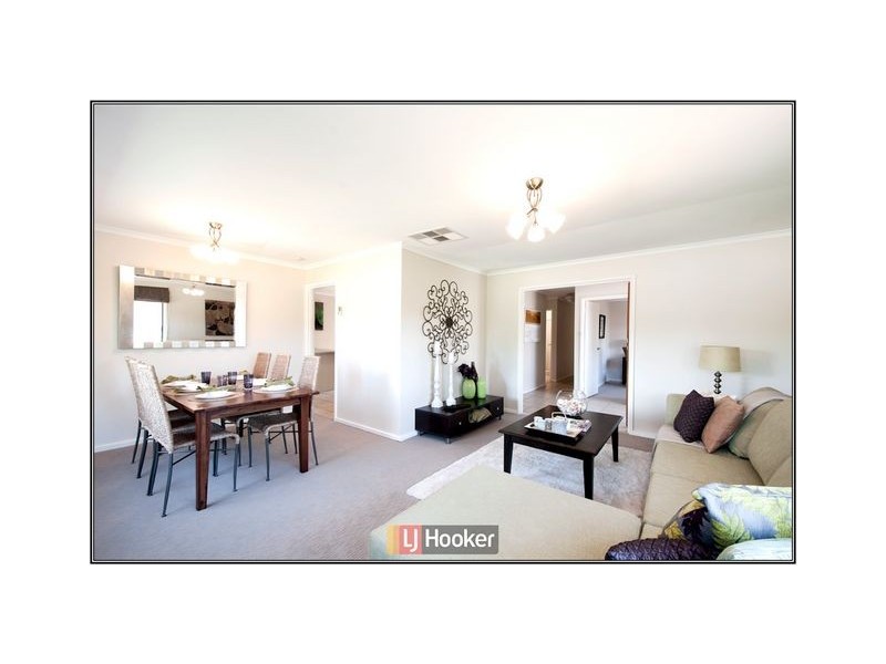 30 Namatjira Drive, Stirling ACT 2611