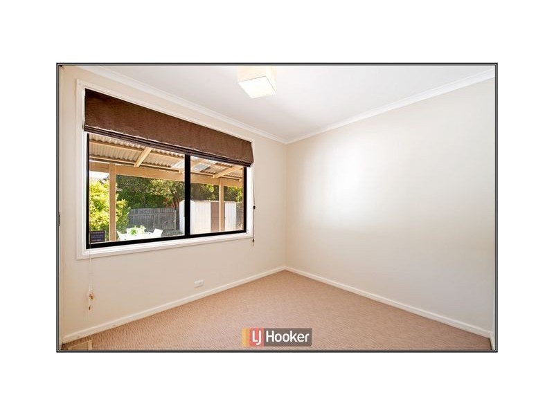 30 Namatjira Drive, Stirling ACT 2611