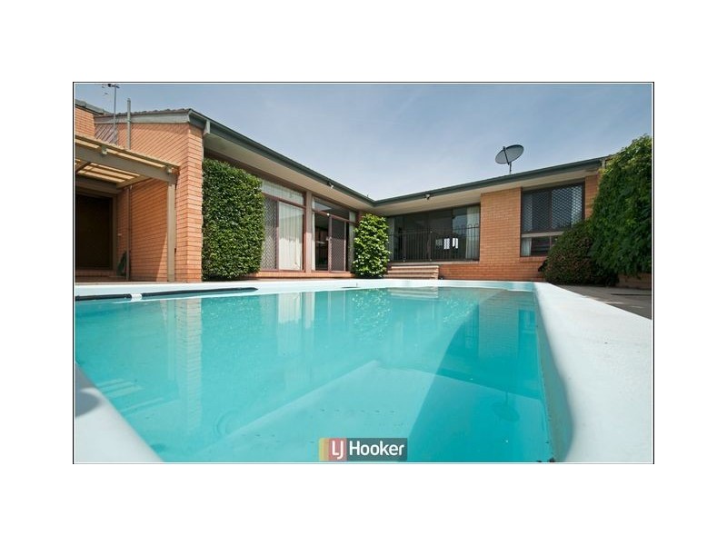 30/22 Namatjira Drive, Weston ACT 2611