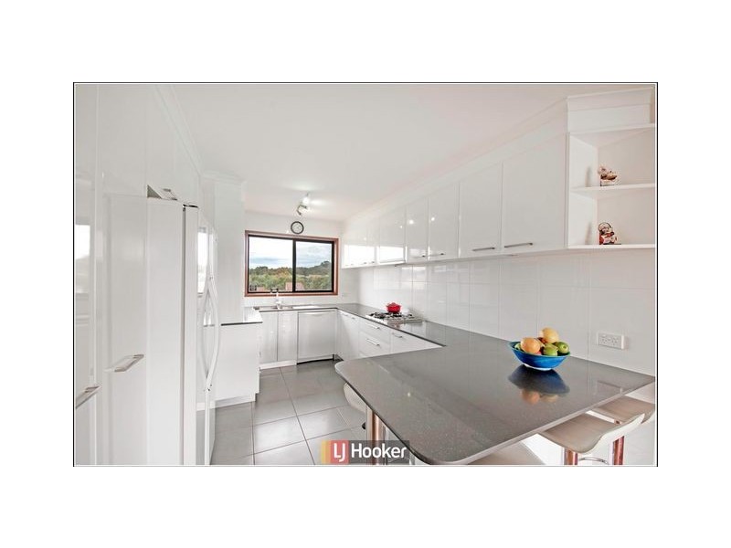 30/22 Namatjira Drive, Weston ACT 2611