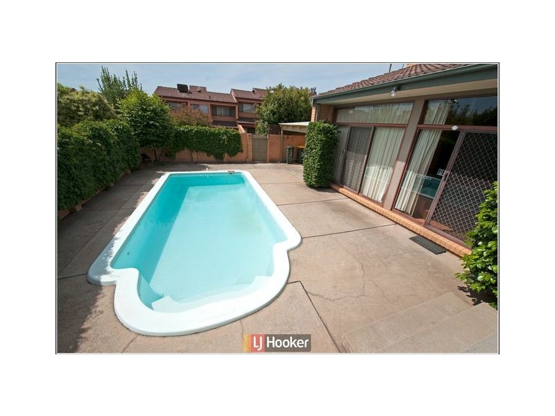 30/22 Namatjira Drive, Weston ACT 2611