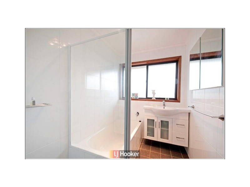 30/22 Namatjira Drive, Weston ACT 2611