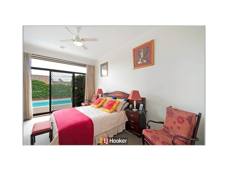 30/22 Namatjira Drive, Weston ACT 2611
