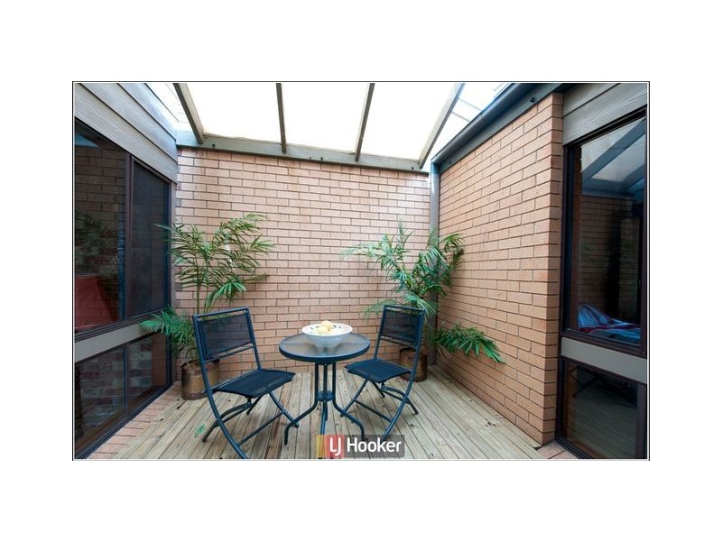 30/22 Namatjira Drive, Weston ACT 2611