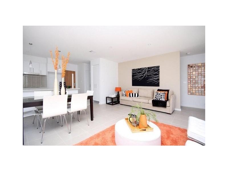 2/30 Coane Street, Holder ACT 2611