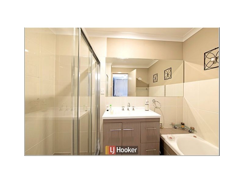 270 Anthony Rolfe Avenue, Gungahlin ACT 2912