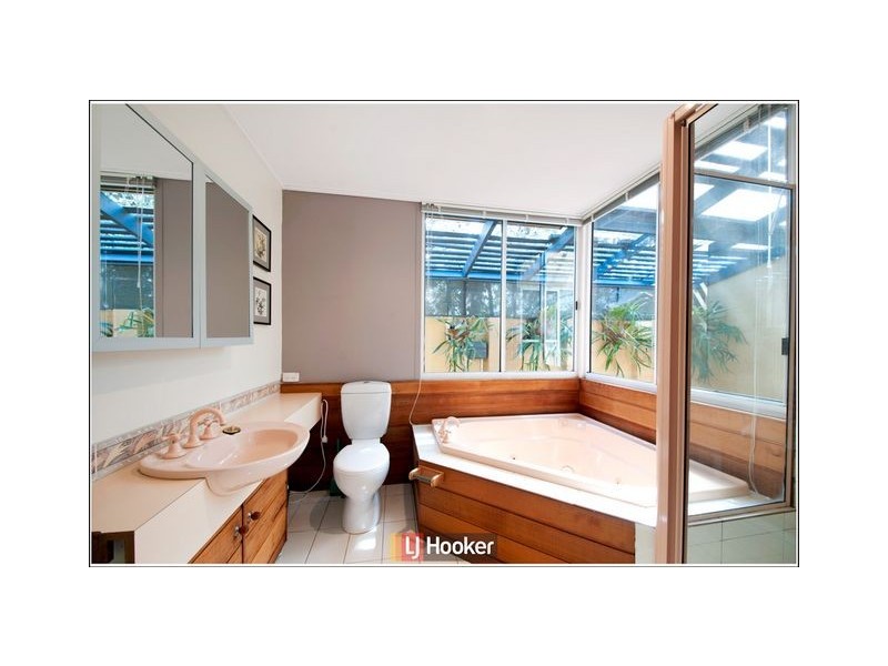 28 Shepherdson Place, Isaacs ACT 2607