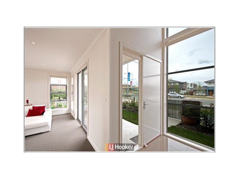 21 Abena Avenue, Crace ACT 2911