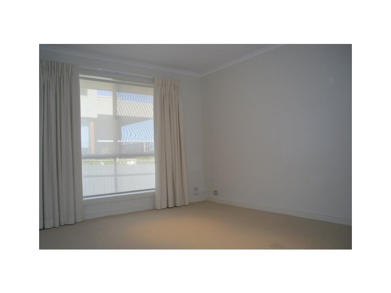 77 Sue Geh Circuit, Nicholls ACT 2913
