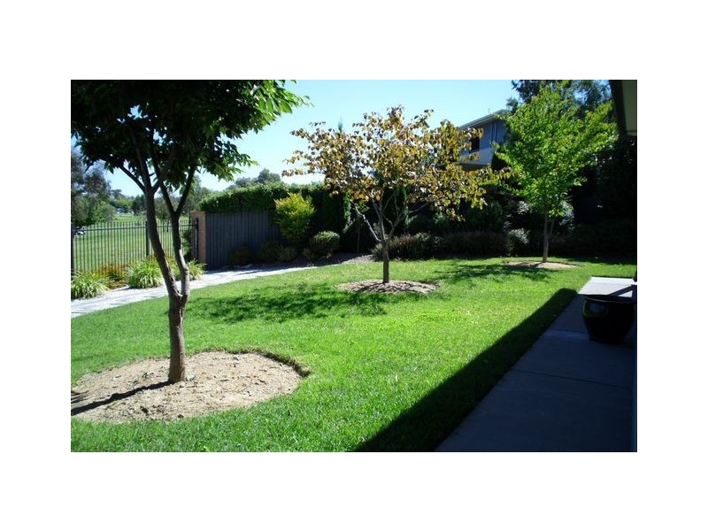 77 Sue Geh Circuit, Nicholls ACT 2913