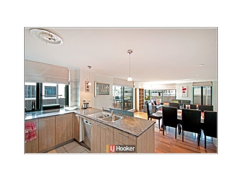 608 The Globe/16 Moore Street, City ACT 2601