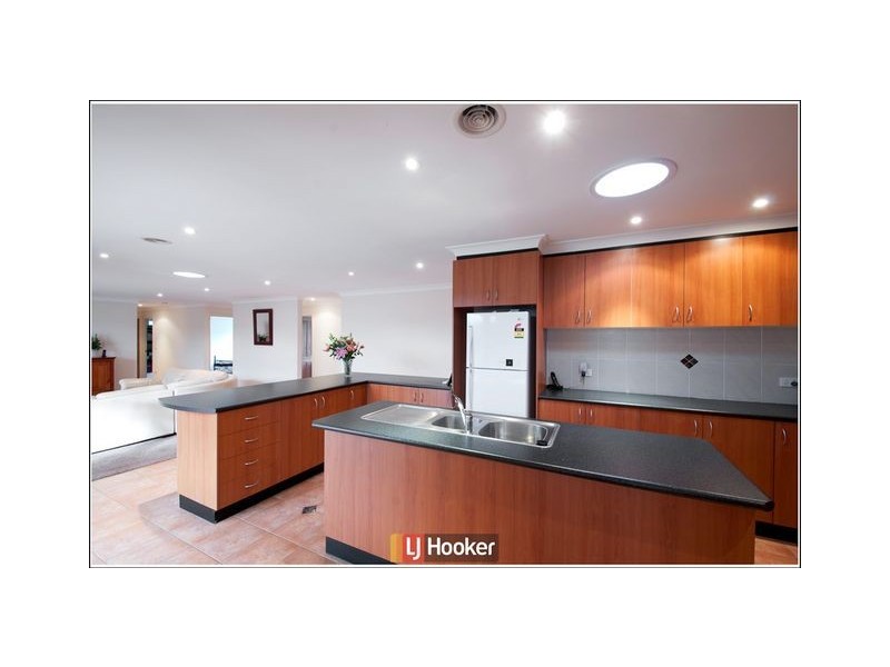 18 Dobbin Circuit, Nicholls ACT 2913