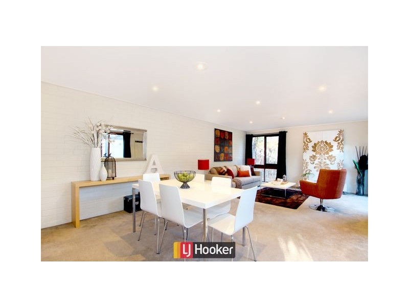 11 Hodgson Place, Pearce ACT 2607