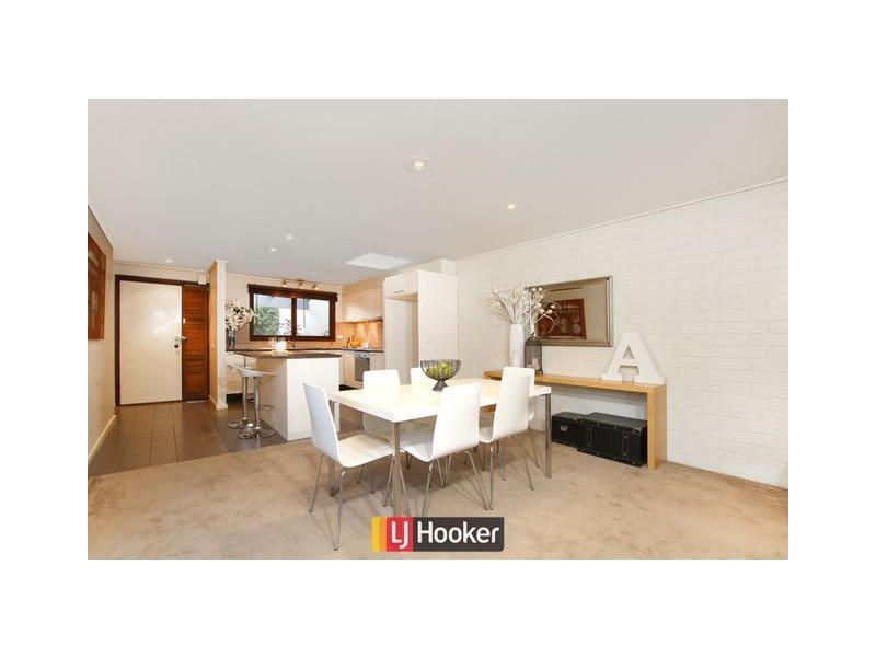 11 Hodgson Place, Pearce ACT 2607