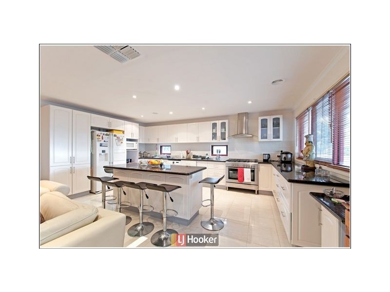 9 Rundle Place, Kambah ACT 2902