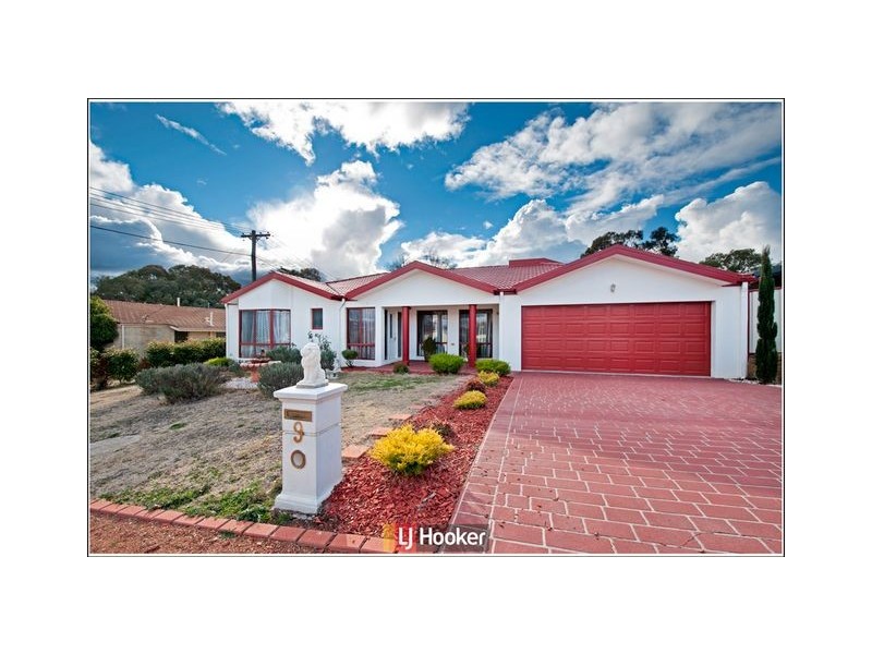9 Rundle Place, Kambah ACT 2902
