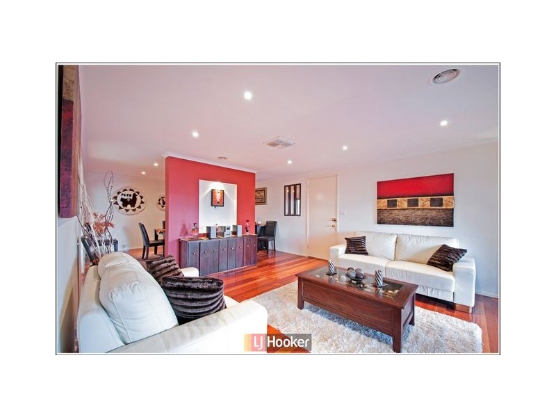 9 Rundle Place, Kambah ACT 2902