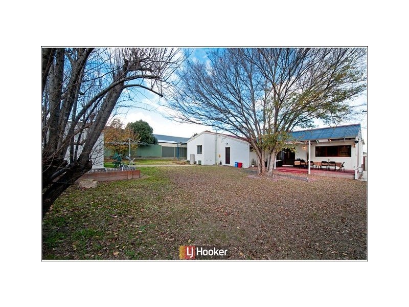 9 Rundle Place, Kambah ACT 2902