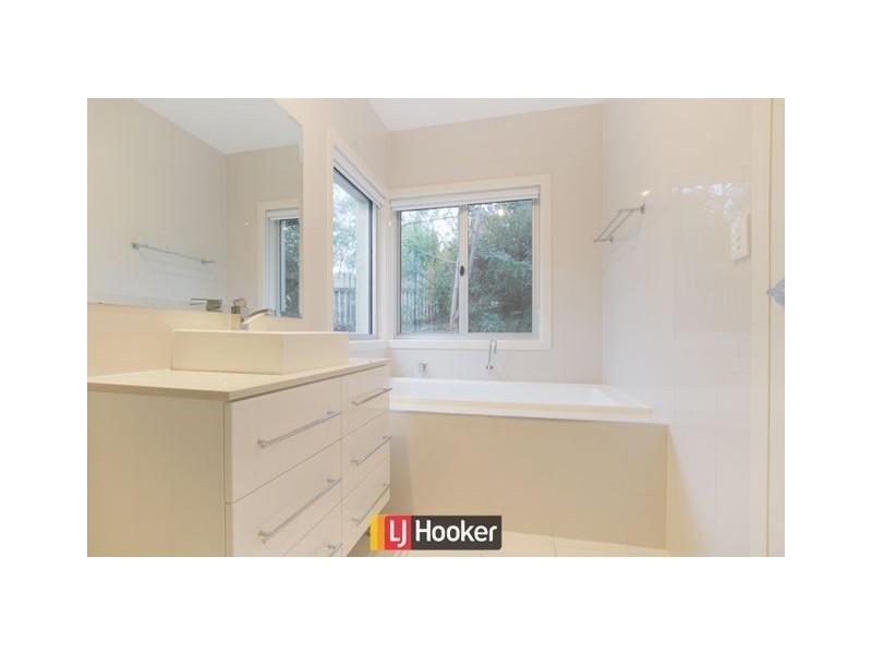 17 Rawson Street, Deakin ACT 2600