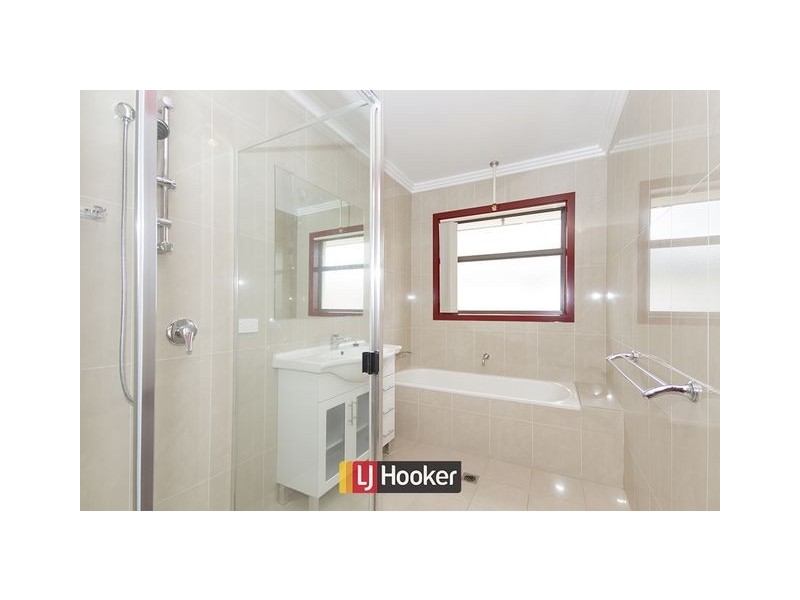 87b Sarre St, Gungahlin ACT 2912