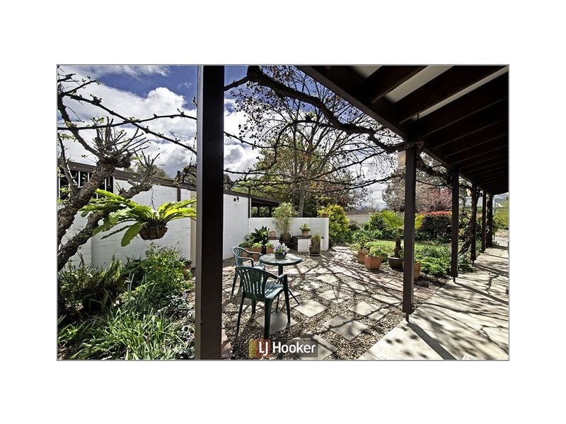 11 Coppin Place, Weetangera ACT 2614
