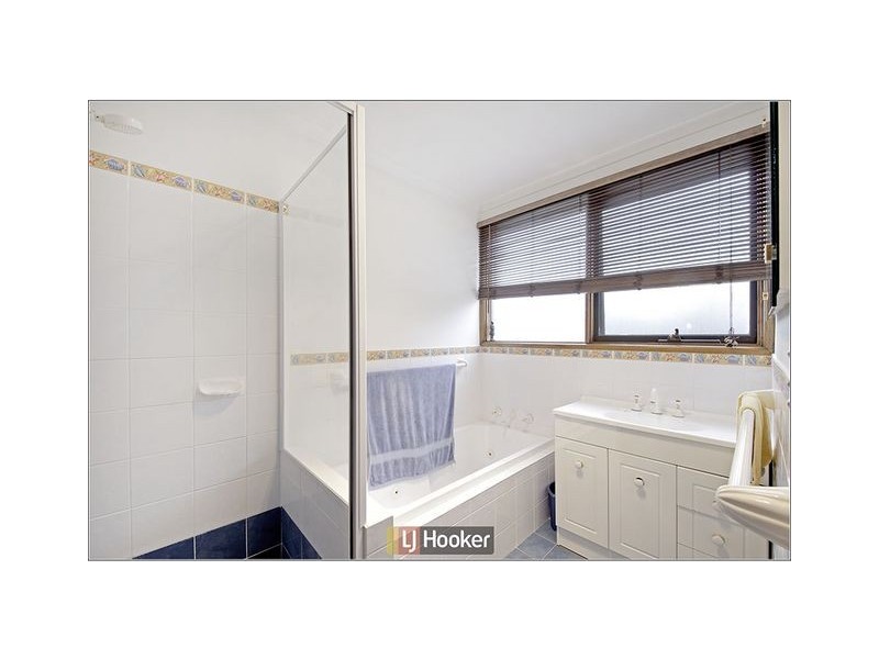 11 Coppin Place, Weetangera ACT 2614