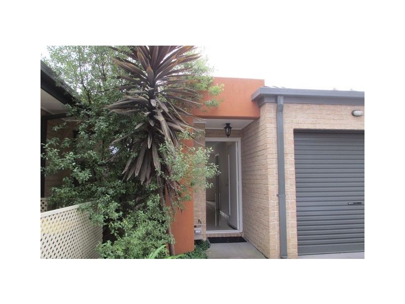 2/13 Coppin Place, Weetangera ACT 2614