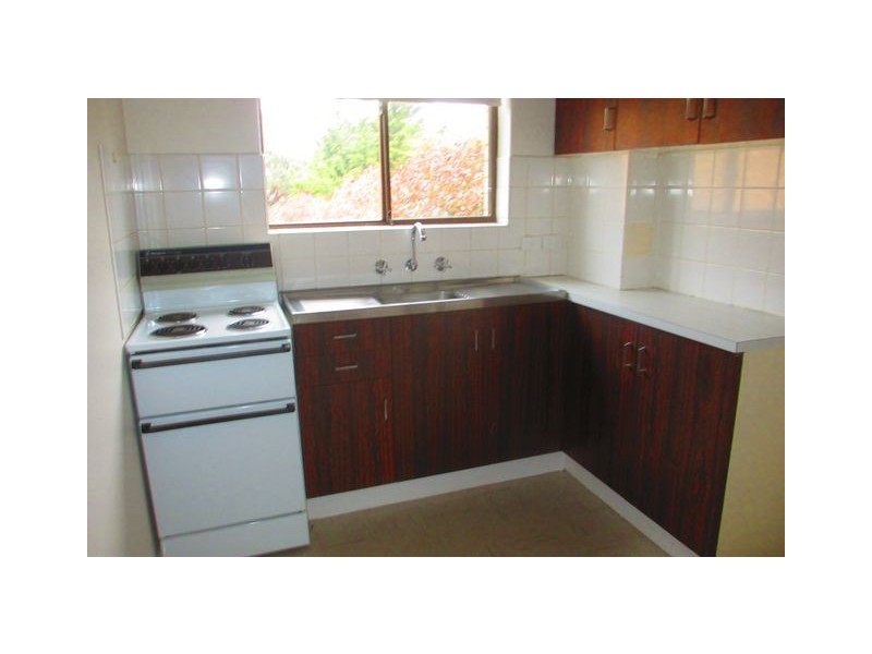1/4 Walsh Place, Curtin ACT 2605