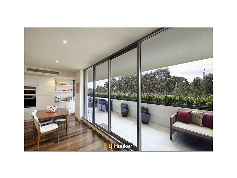 102/17 State Circle, Forrest ACT 2603