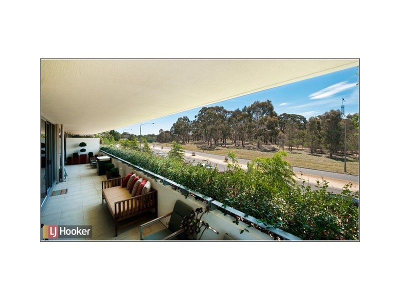 102/17 State Circle, Forrest ACT 2603