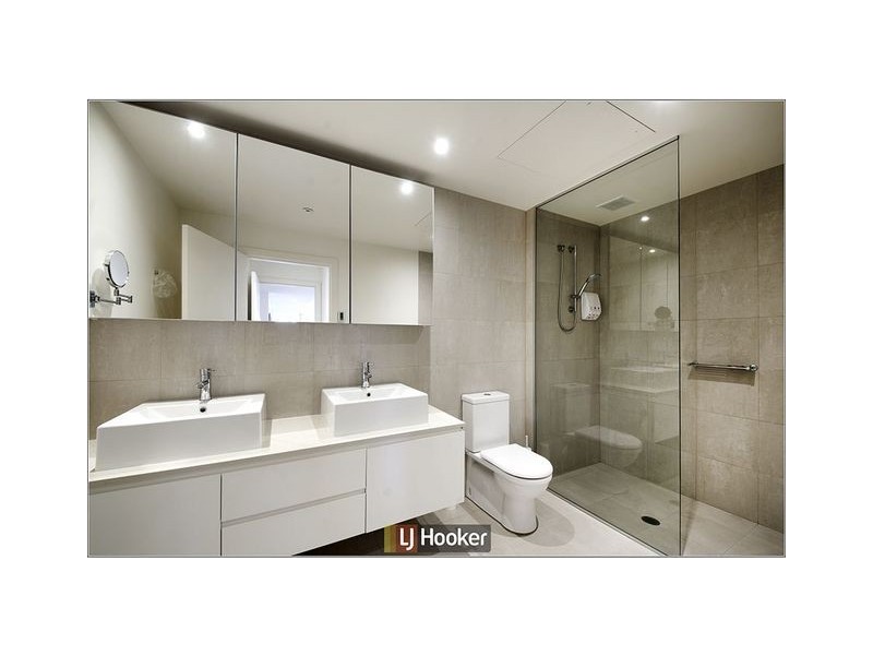 102/17 State Circle, Forrest ACT 2603