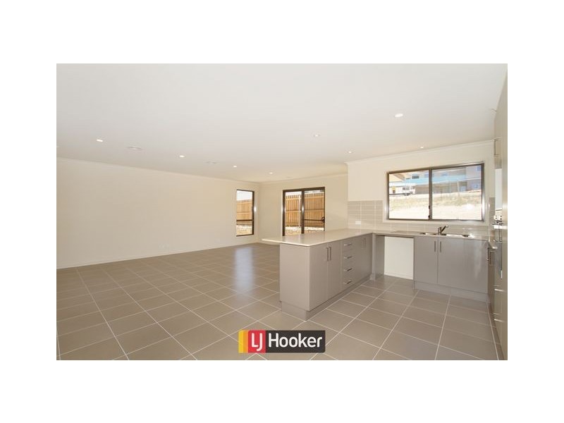 46 Cooley Crescent, Casey ACT 2913