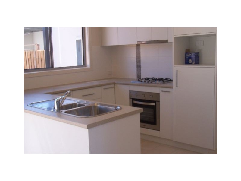 61 Stowport Avenue, Crace ACT 2911