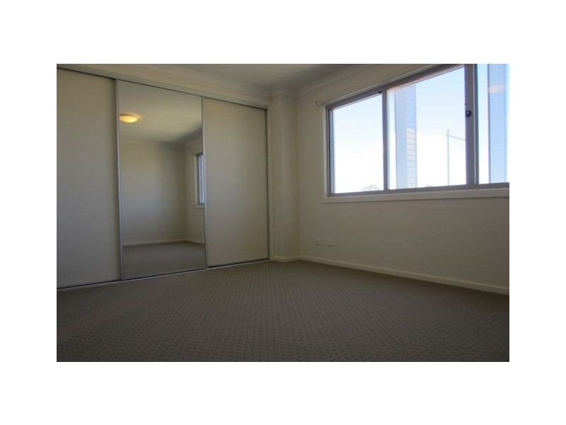 61 Stowport Avenue, Crace ACT 2911