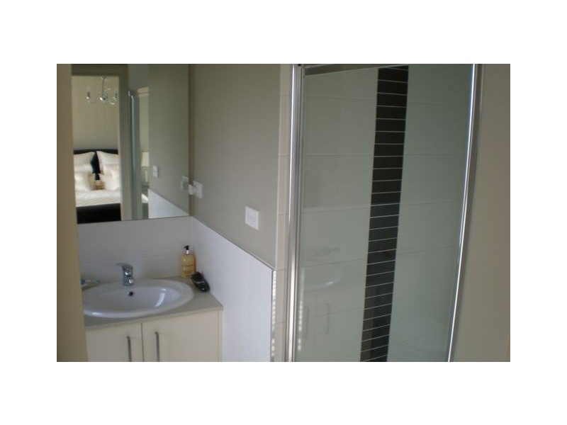 2/33 Ronald Walker Street, Casey ACT 2913