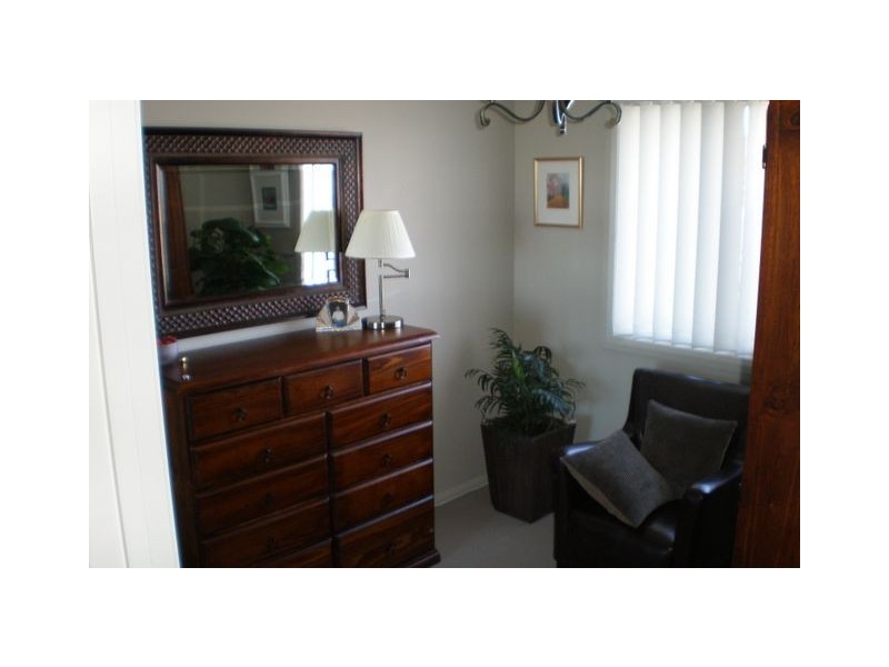 2/33 Ronald Walker Street, Casey ACT 2913