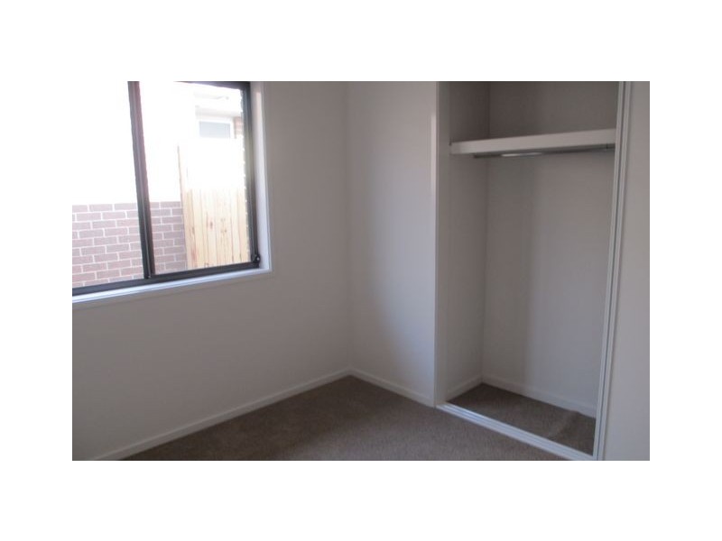 4 Sisley Street, Macgregor ACT 2615