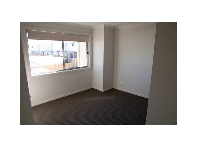 63 Stowport Avenue, Crace ACT 2911