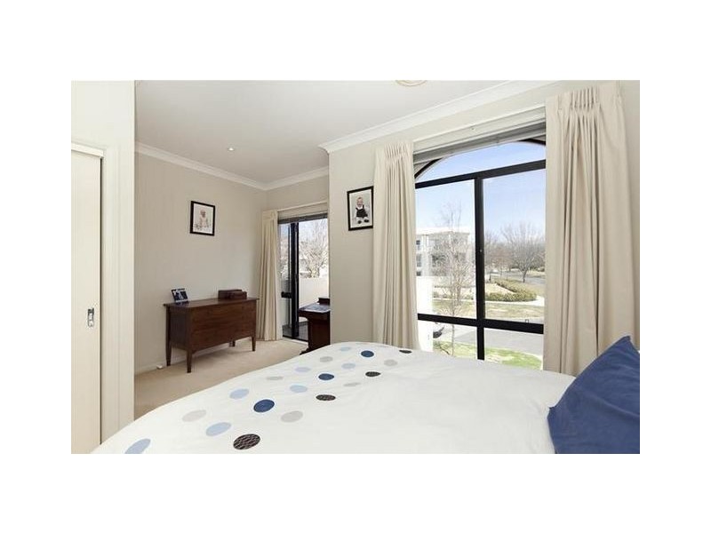 1/6 Towns Crescent, Turner ACT 2612