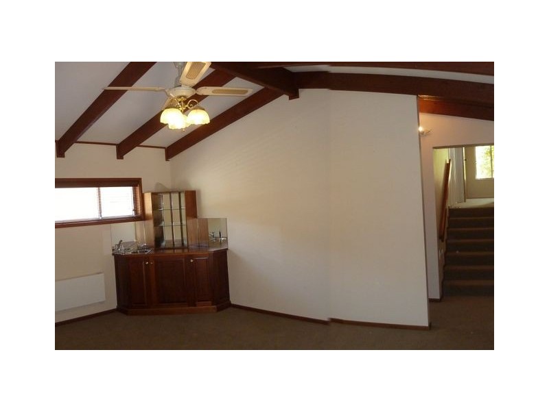 9 Alawa Street, Waramanga ACT 2611